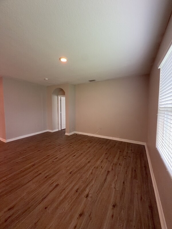 Photo - 178 Fall Glo Rd