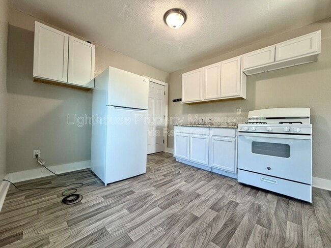 Photo - 2825 Sanford St Unit 5