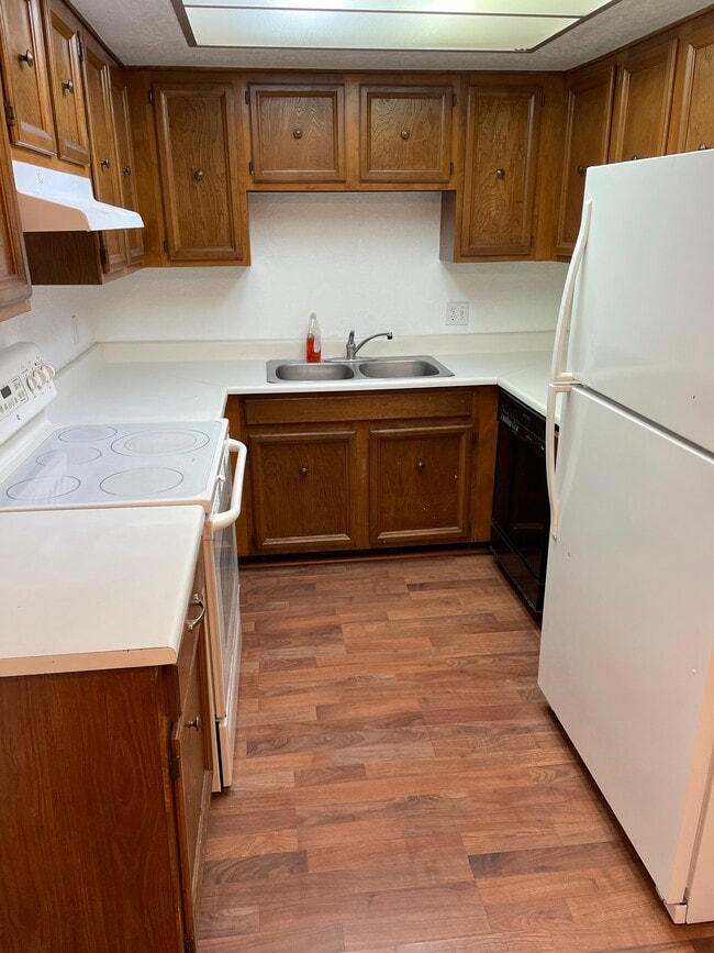 Photo - 3002 N 70th St Unit 205