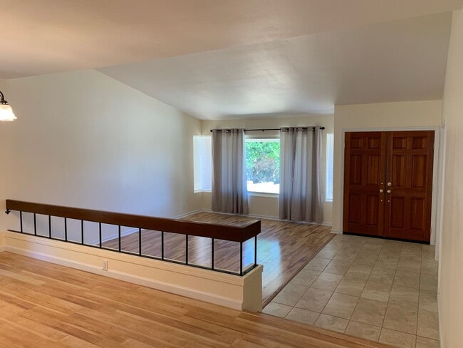Photo - 2579 Pepperwood Dr