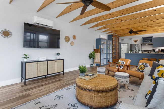 Photo - 304 Tide St Unit SI ID1473630P