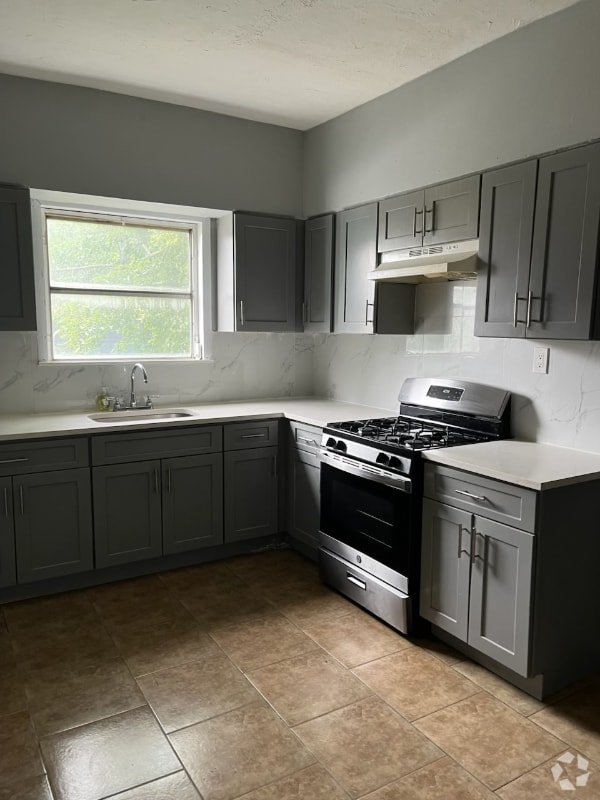 Building Photo - 30 Mt Vernon Ave Rental