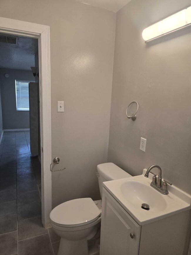 Photo - 1821 Grandview Ave