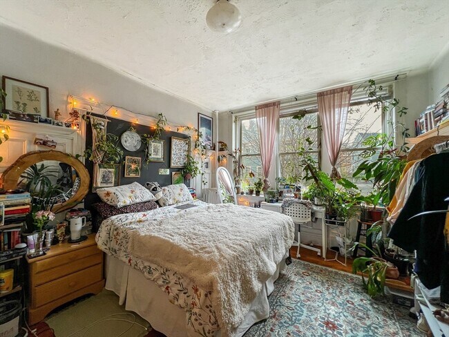 Photo - 144 Coolidge St Unit 1