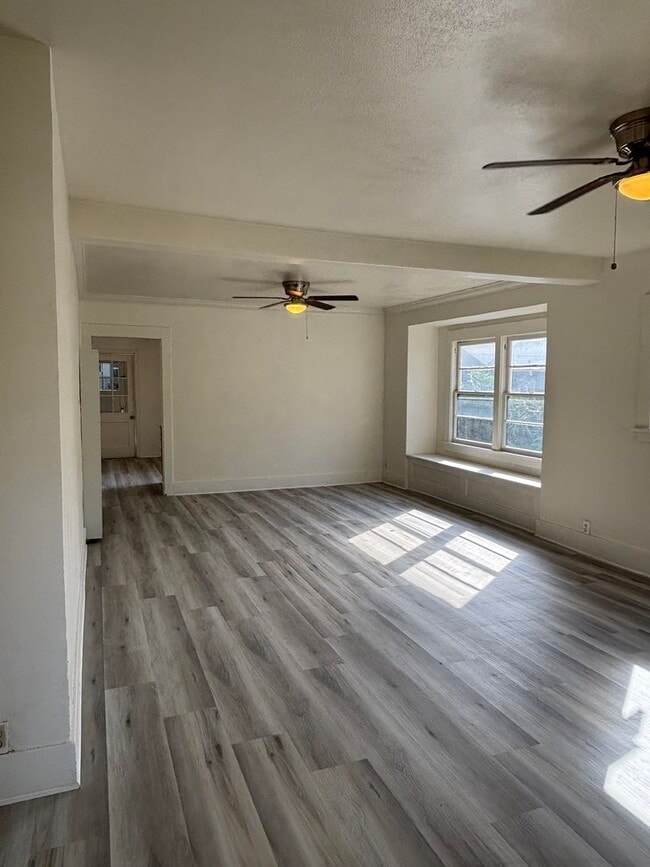 Building Photo - 1710-1712 Obispo Ave Unit 1710 Obispo Ave