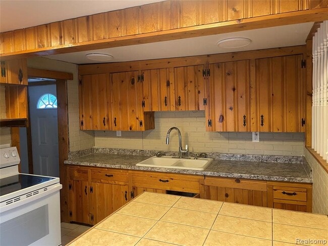 Photo - 31 Heights Rd