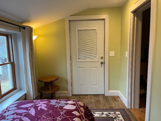 Photo - 1087 N Hoosac Rd