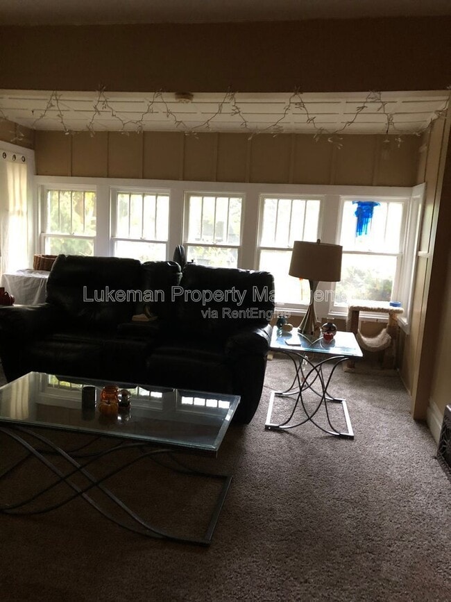 Photo - 720 Village St Unit 2