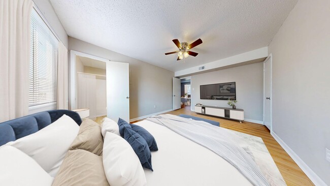 Gulf View Apartments | Remodeled!