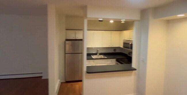 Photo - 816 N Dearborn St