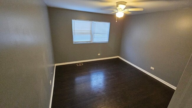 Photo - 371 Mackinaw Ave Unit 2