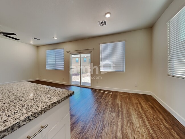 Photo - 72 Cabaletta Ln