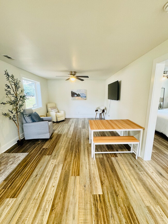 Photo - 104 Smythe St Unit ID1234781P