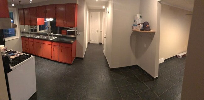 Photo - 24 Grandview Dr Unit Lower