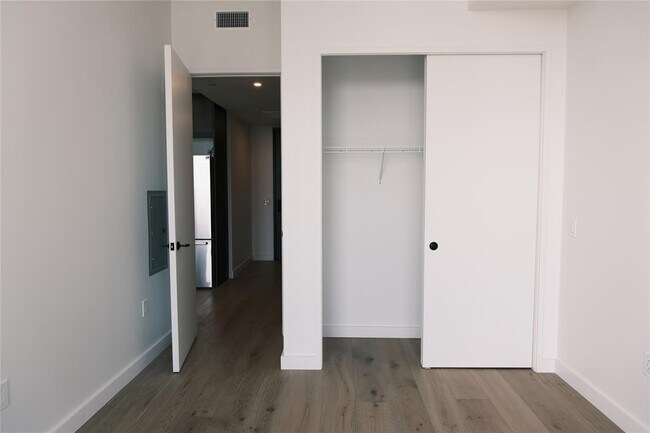 Photo - 610 Davis St Unidad 3110