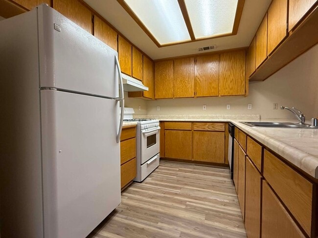 Photo - 155 Derek Dr Unit A