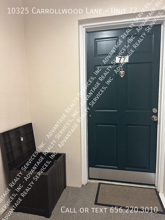 10325 Carrollwood Ln Unidad 77