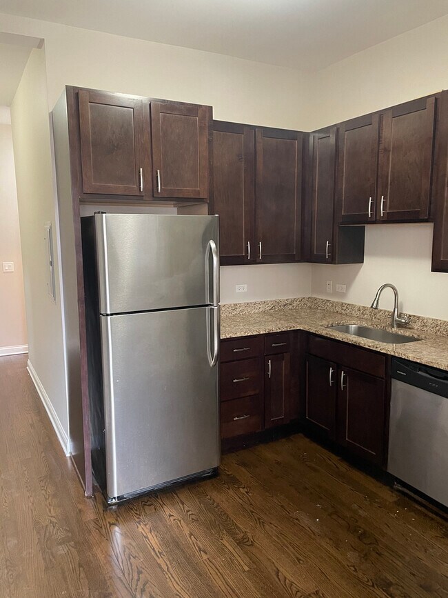 Photo - 1756 W Montrose Ave Unit 1E