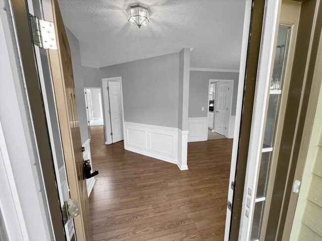 Photo - 1926 Leacroft Ct