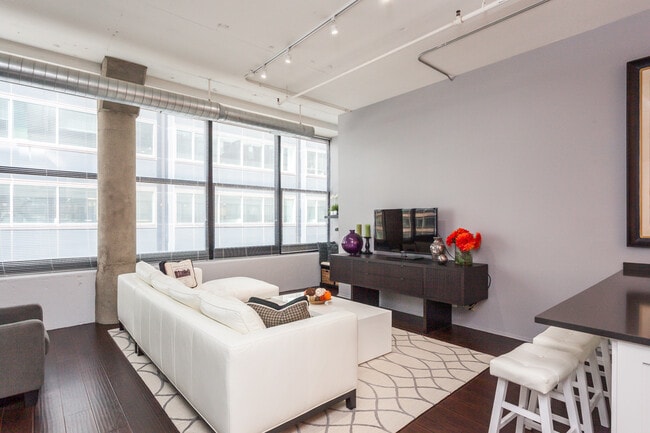 Photo - 130 S Canal St Unit 410