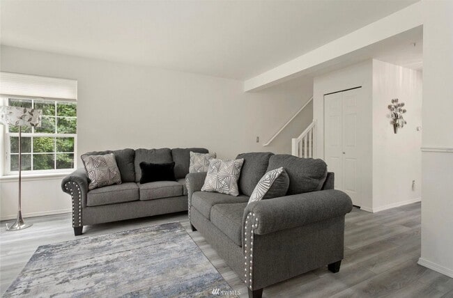 Photo - Federal Way Townhome Condo- 2 bedroom 2.5 bathroom, 1 car garage - Available NOW!