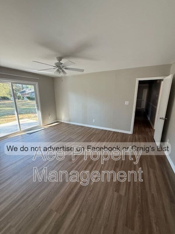 Photo - 643 Wakefield Dr Casa