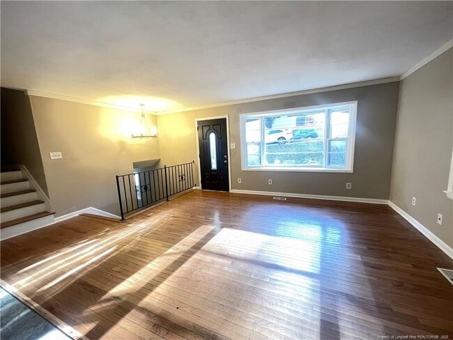 Photo - 1025 N Hill Rd