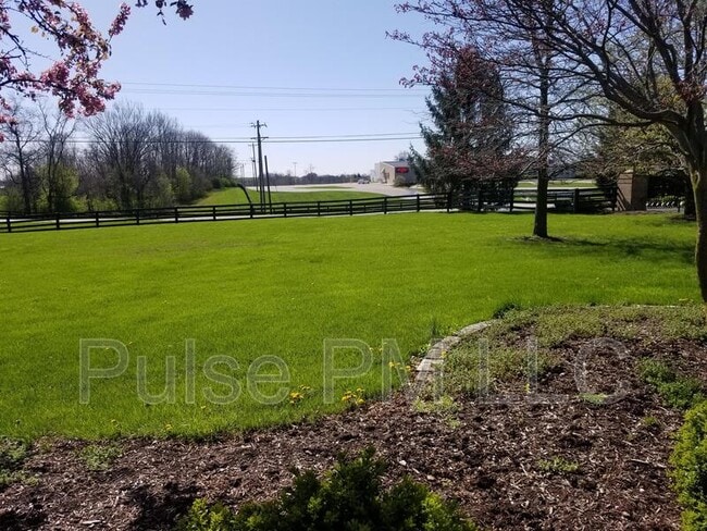 Photo - 15047 Porter Rd
