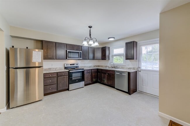 Photo - 624 S Pam Ave