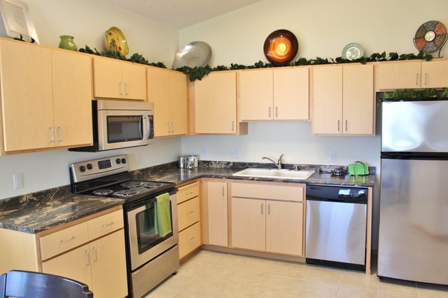 CEDAR SUMMIT ESTATES 55+ DUPLEXES