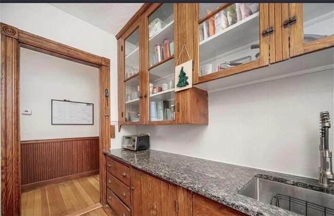 Photo - 52 Clifford St Unit 2