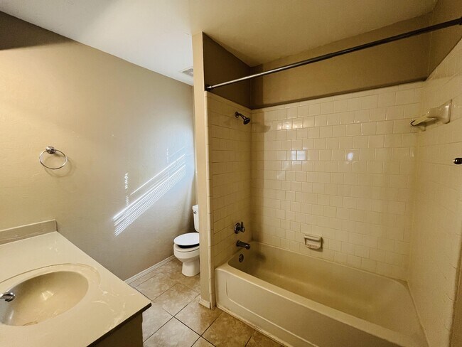 Photo - 508 NW 171st St House