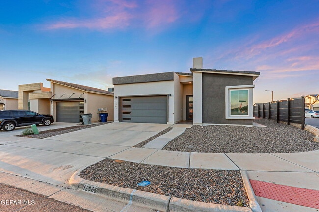 Photo - 12365 Desert Pine Ave