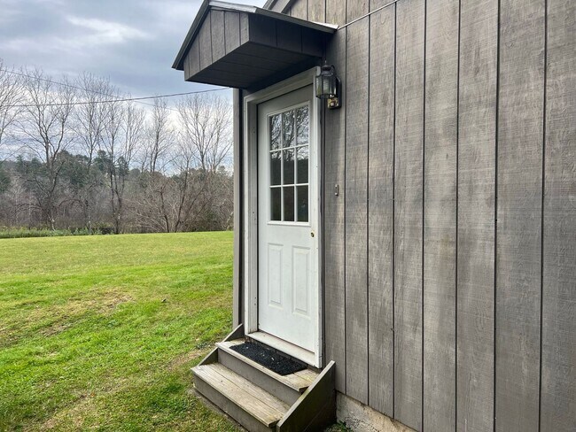 Single Family Home in Desirable Location - Single Family Home in Desirable Location