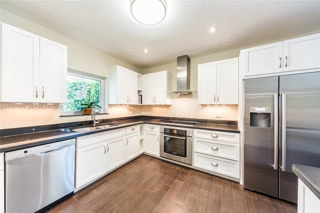 Photo - 1315 San Ignacio Ave