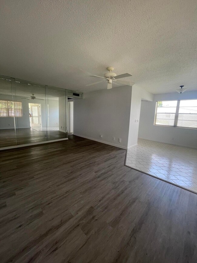 Building Photo - 285 Markham M Unit 285 Rental