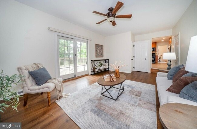 Photo - 716 Fiske Ln