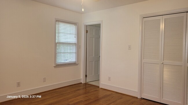 Photo - 2922 Hostetler St