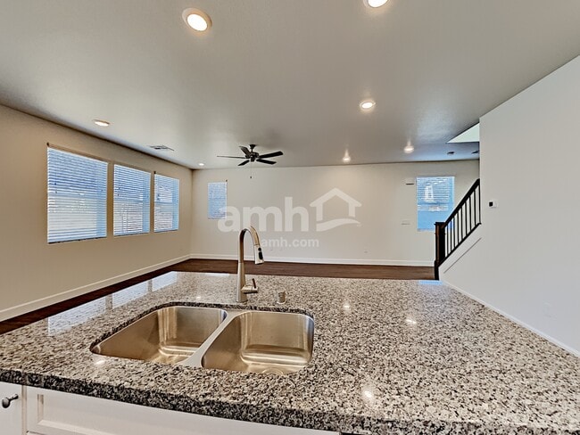 Photo - 1525 Garden Swing Ave