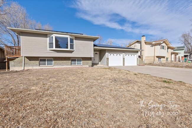 Photo - CHARMING 5BD/3BA NEAR FT CARSON - Deposit Waiver Available