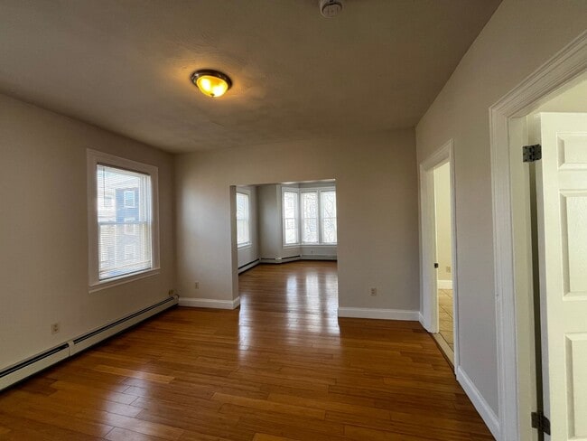 Photo - 71 Sutton St Unit 2nd