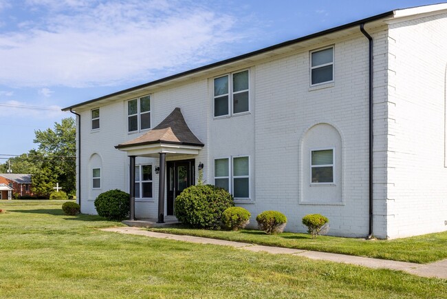 Building Photo - Paddocks at Ridge Park Rental