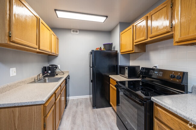 Interior Photo - Fox Hills North Rental