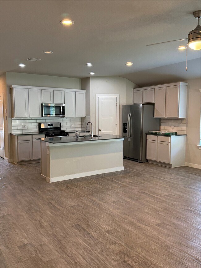 12378 New River Trl