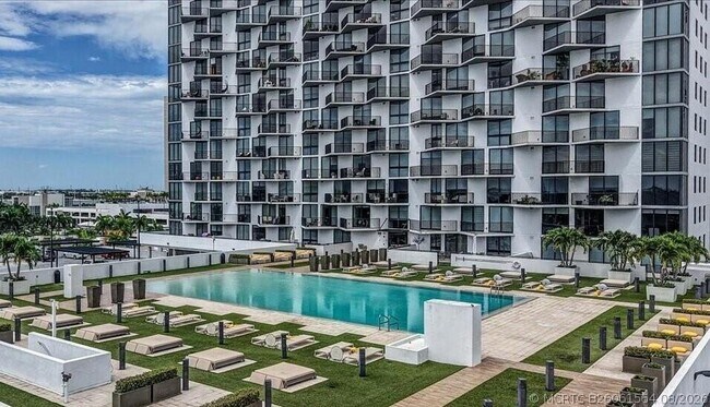 Building Photo - 5252 NW 85th Ave Unit 1208