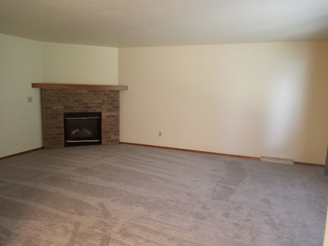 Photo - W3183 Westowne Ct