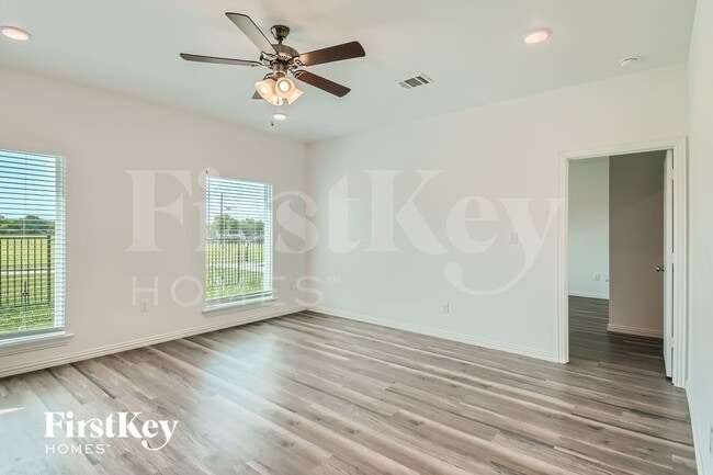 Photo - 7360 Parkside Pl Dr