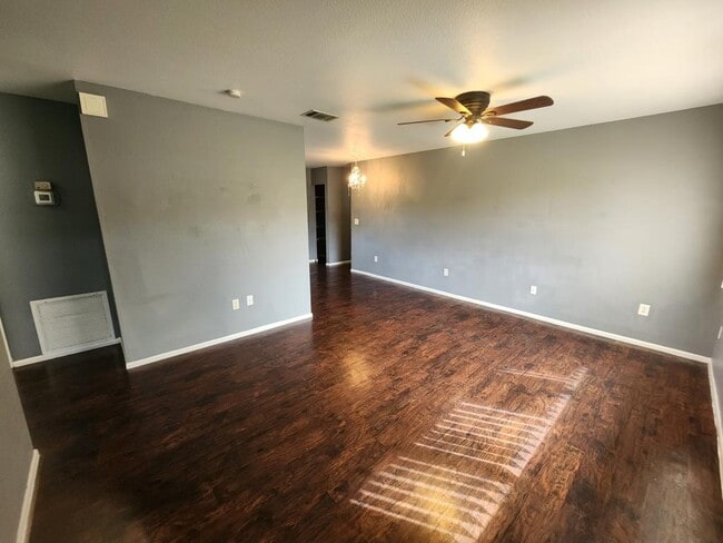 Photo - 3985 Avanti Cir