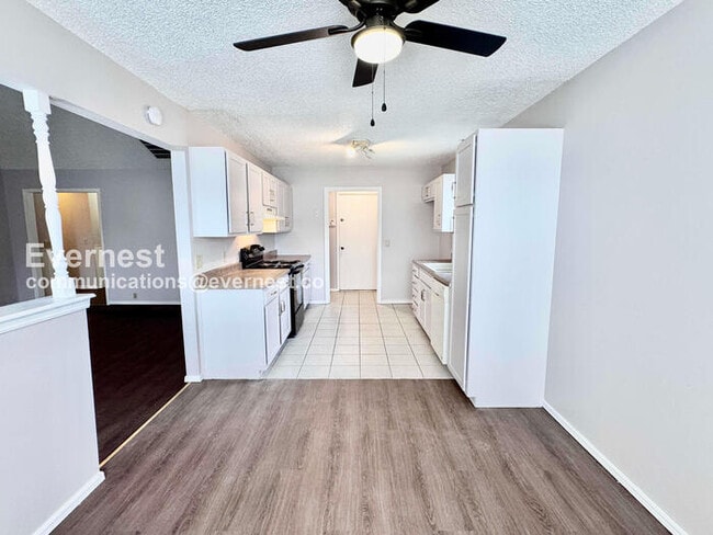 Photo - 3 Bed, 2 Bath Home with Garage / Pet-Friendly / Available Now!