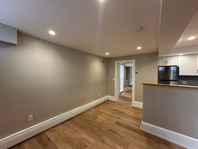 Photo - 62 Phillips St Unit 0